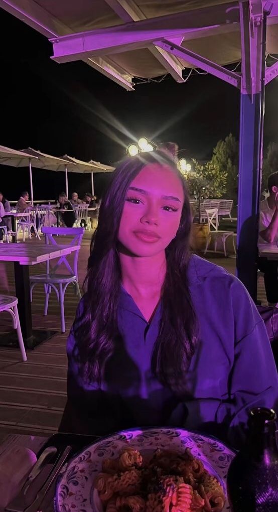 698ba92f20a62379ec94da5c755b065b